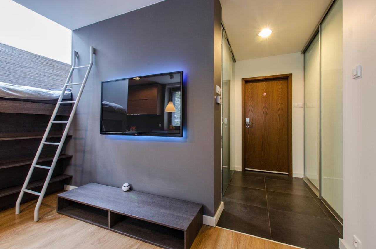 Lupoapartments Kosynierow Klimatyzacja Dostep Na Kod Lodz  Ngoại thất bức ảnh