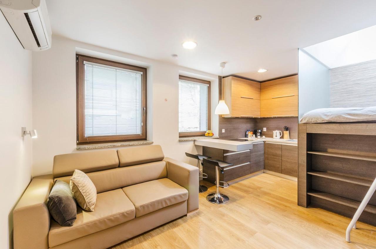 Lupoapartments Kosynierow Klimatyzacja Dostep Na Kod Lodz  Ngoại thất bức ảnh