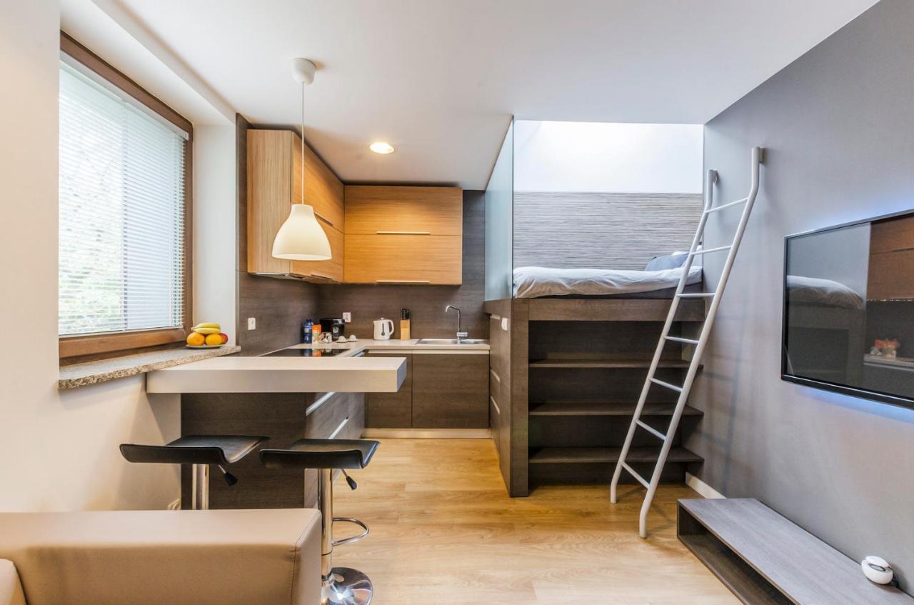 Lupoapartments Kosynierow Klimatyzacja Dostep Na Kod Lodz  Ngoại thất bức ảnh