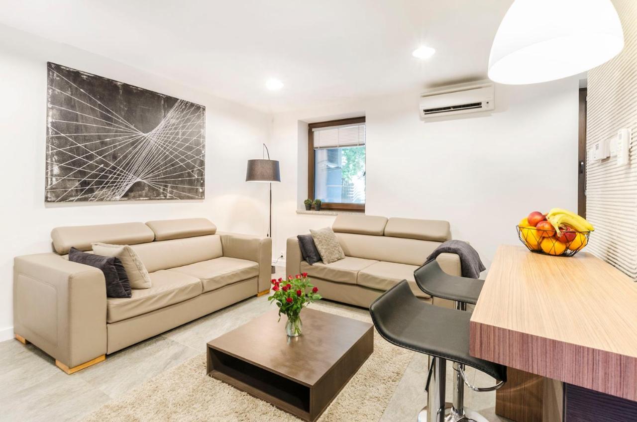 Lupoapartments Kosynierow Klimatyzacja Dostep Na Kod Lodz  Ngoại thất bức ảnh