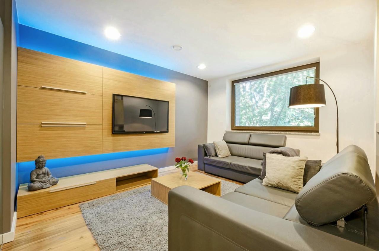 Lupoapartments Kosynierow Klimatyzacja Dostep Na Kod Lodz  Ngoại thất bức ảnh