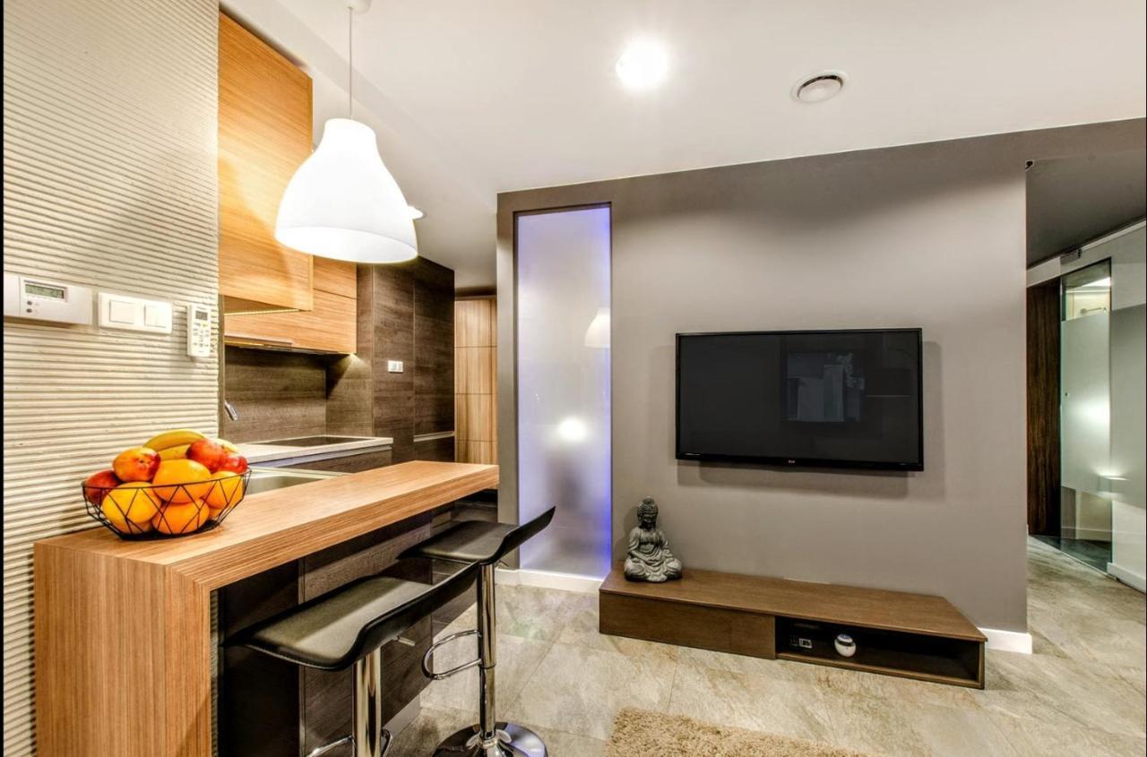 Lupoapartments Kosynierow Klimatyzacja Dostep Na Kod Lodz  Ngoại thất bức ảnh