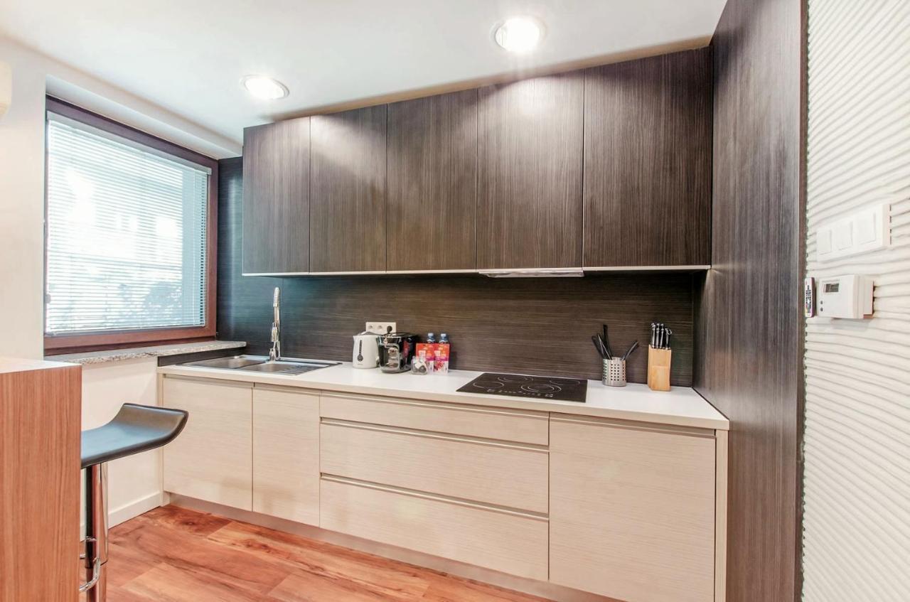 Lupoapartments Kosynierow Klimatyzacja Dostep Na Kod Lodz  Ngoại thất bức ảnh